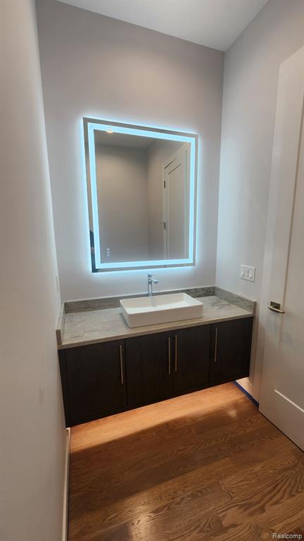4776 WALNUT LAKE Road, Bloomfield Hills, MI 48301 — Photo 17