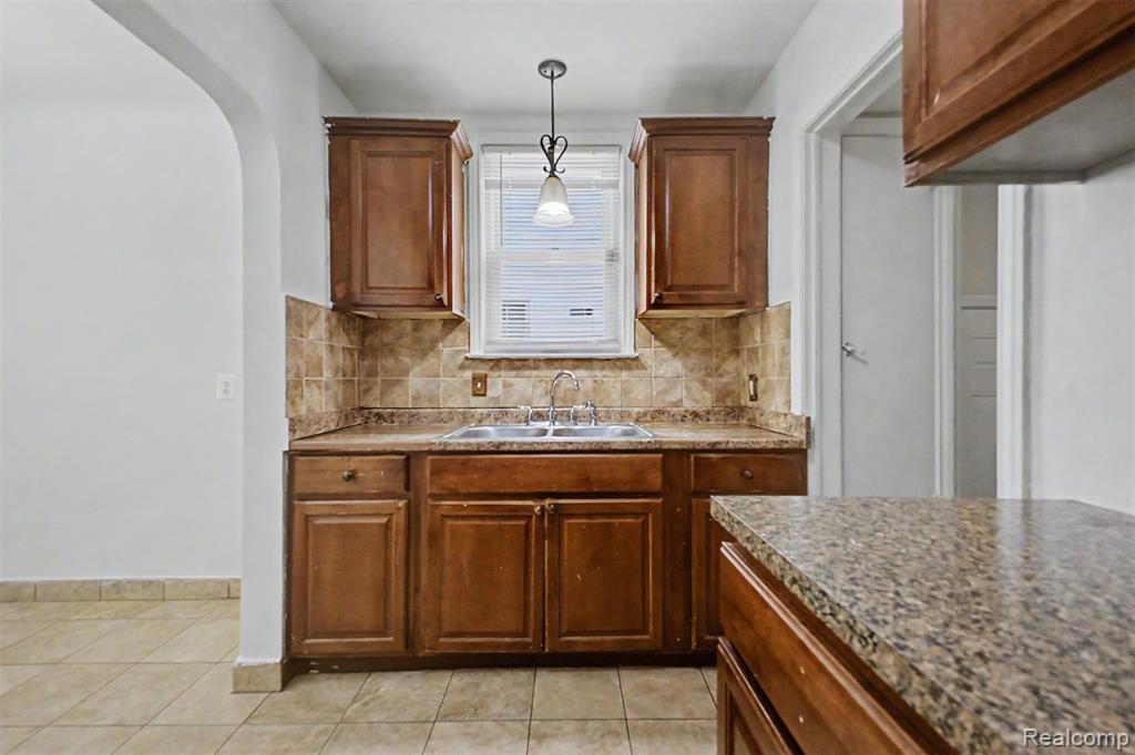 4645 Rosalie Street, Dearborn, MI 48126 — Photo 11