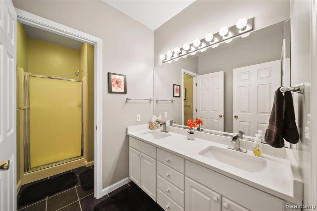 4852 INDIAN CREEK Drive, Jackson, MI 49201 — Photo 48