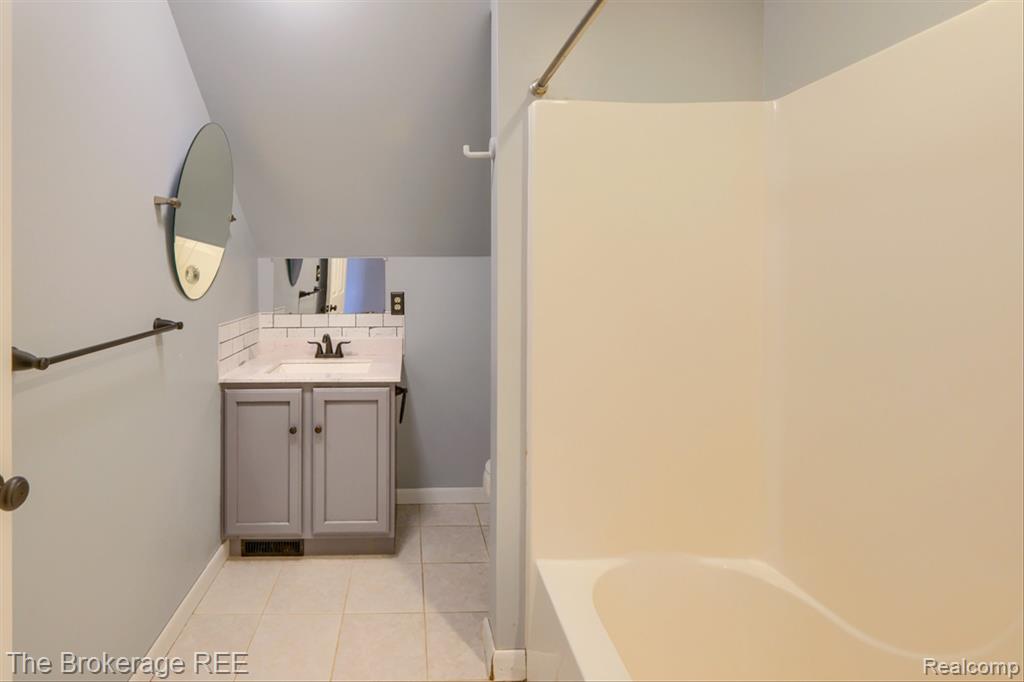 2409 Granger Road, Ortonville, MI 48462 — Photo 48