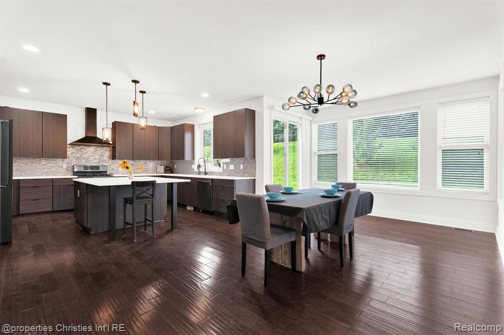 10486 Stoney Point Drive, South Lyon, MI 48178 — Photo 14