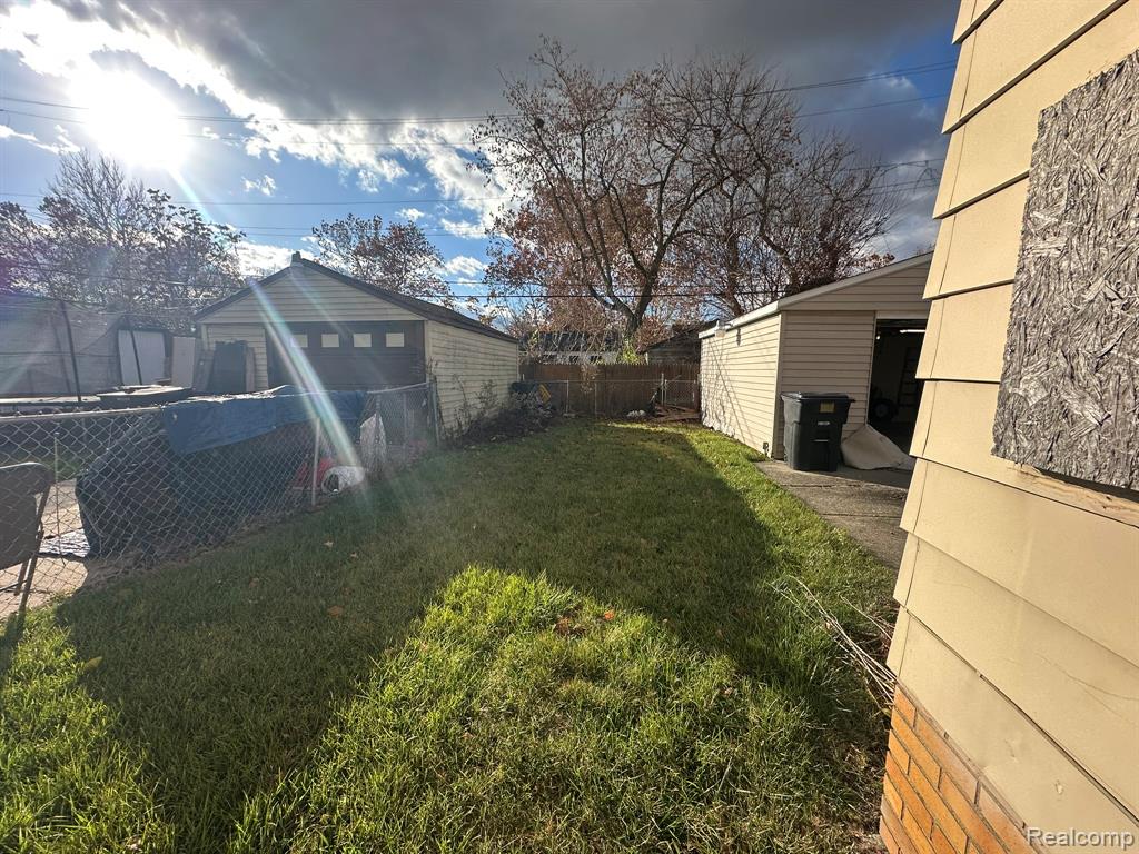 19429 Winthrop Street, Detroit, MI 48235 — Photo 26