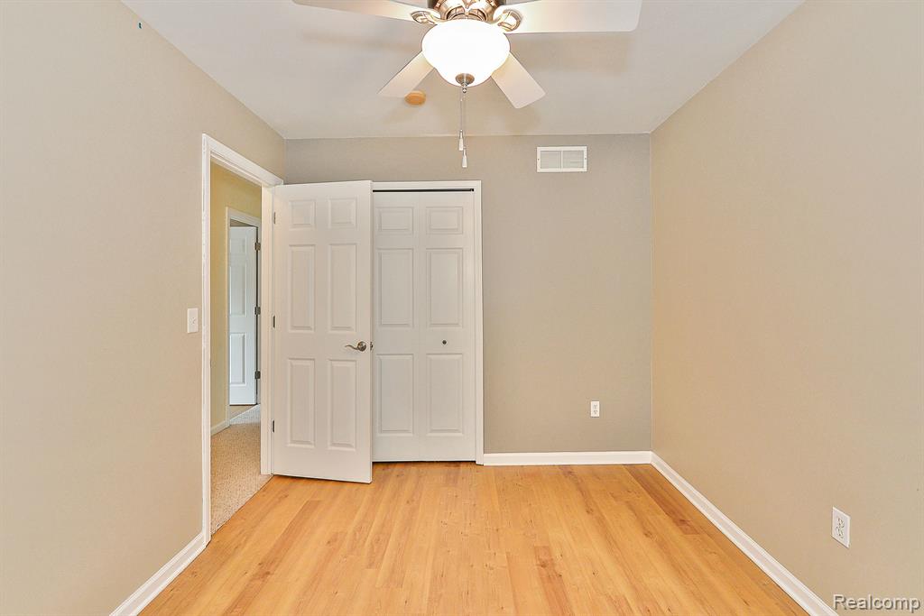 7860 LAKESHORE Road, Whitmore Lake, MI 48189 — Photo 41
