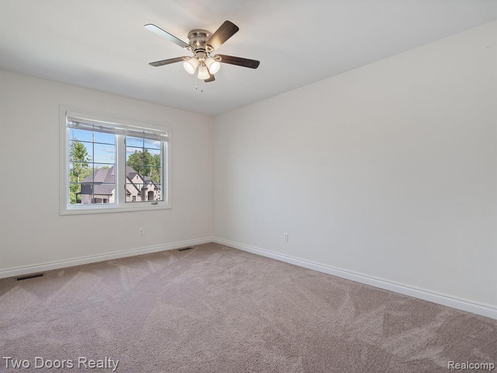 52903 Forest Grove, Shelby Twp, MI 48315 — Photo 42