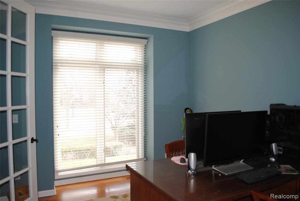 1271 Tulberry Circle, Rochester, MI 48306 — Photo 33