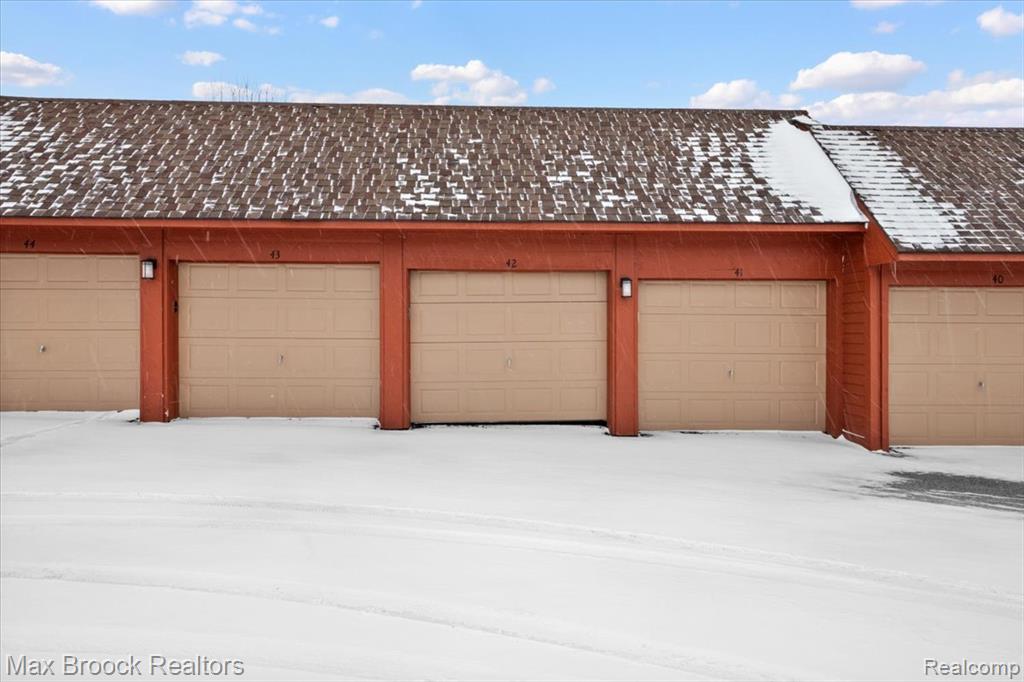 969 Greenview Court, 42, Rochester Hills, MI 48307 — Photo 33