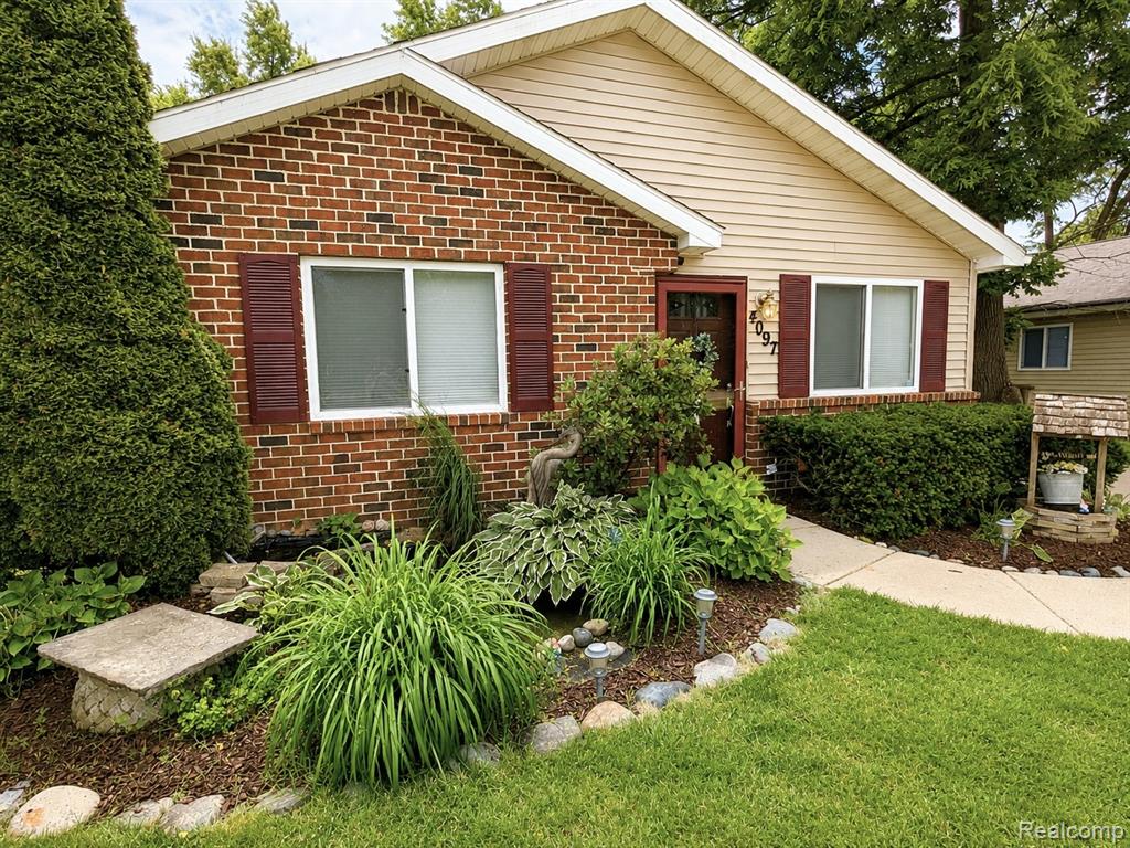 4097 Chenlot Lane, Waterford, MI 48328 — Photo 5
