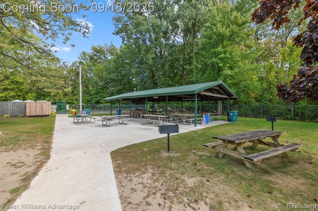 4921 Whitlow Court, Commerce Twp, MI 48382 — Photo 38
