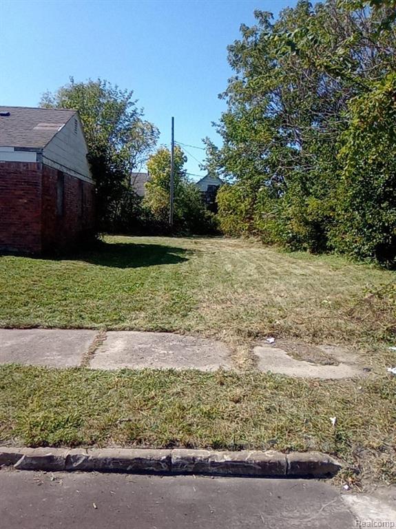 8903 MAY Street, Detroit, MI 48213 — Photo 12