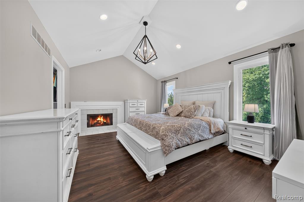 5136 Commerce Road, West Bloomfield, MI 48324 — Photo 30
