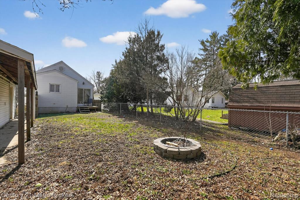 5501 Potter Road, Flint, MI 48506 — Photo 44