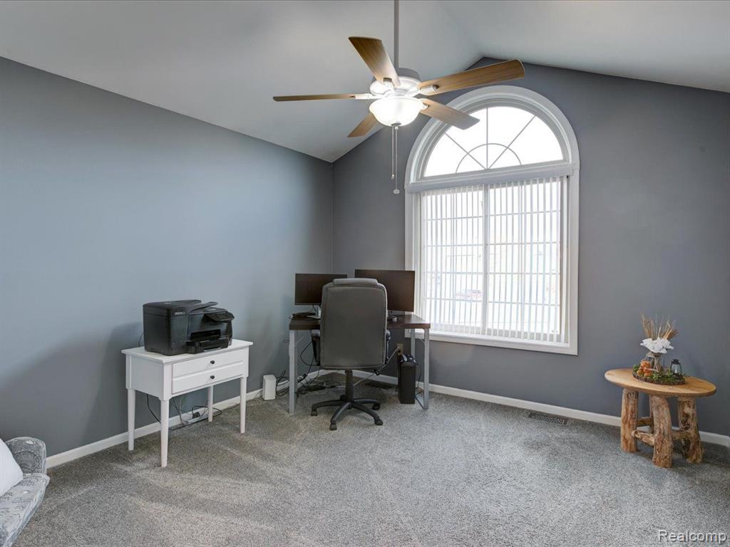 49275 SANTA ANITA Drive W, Chesterfield, MI 48047 — Photo 44