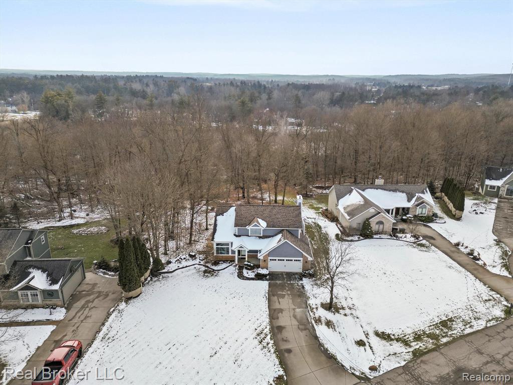 680 CRESCENT Court, Ortonville, MI 48462 — Photo 28