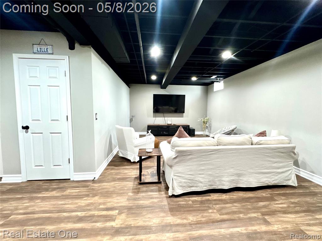 419 Roundview Drive, Rochester, MI 48307 — Photo 17