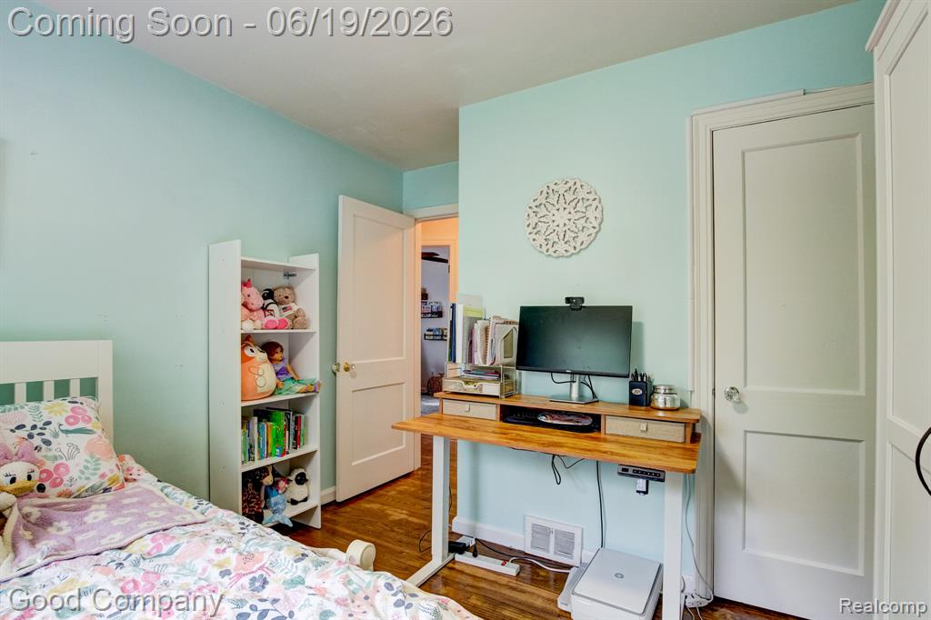 4246 Elmwood Avenue, Royal Oak, MI 48073 — Photo 16