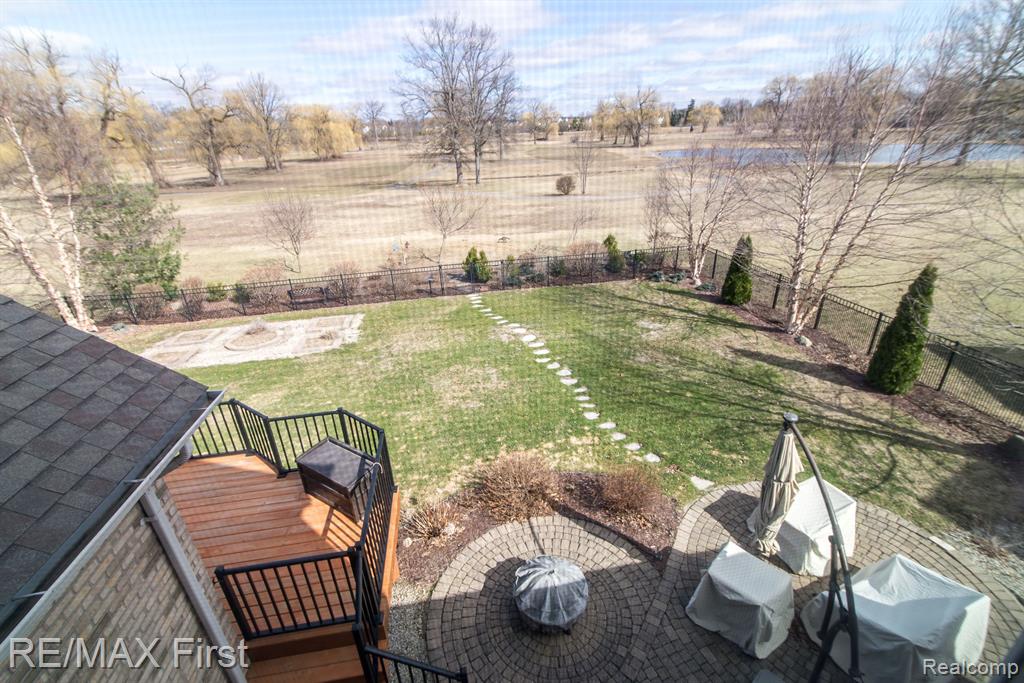 8598 GOLF LANE Drive, Commerce Twp, MI 48382 — Photo 47