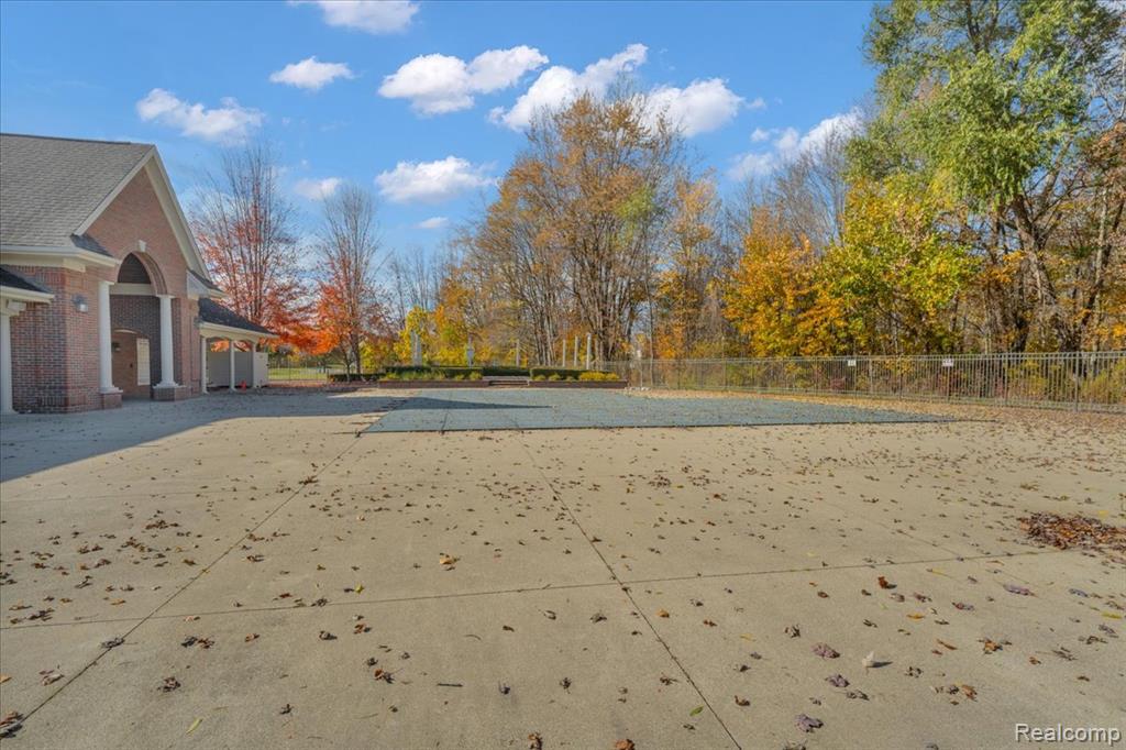 51641 Hale Lane, Chesterfield, MI — Photo 31