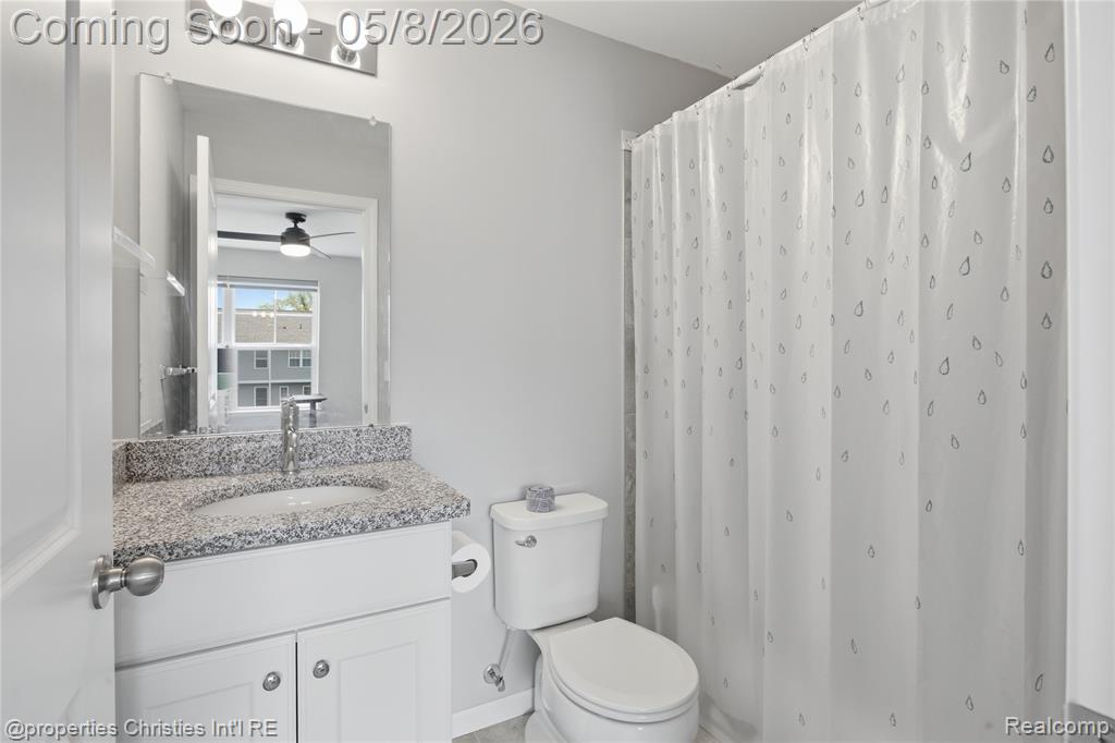 402 Jeff Keeton Drive, Hazel Park, MI 48030 — Photo 20