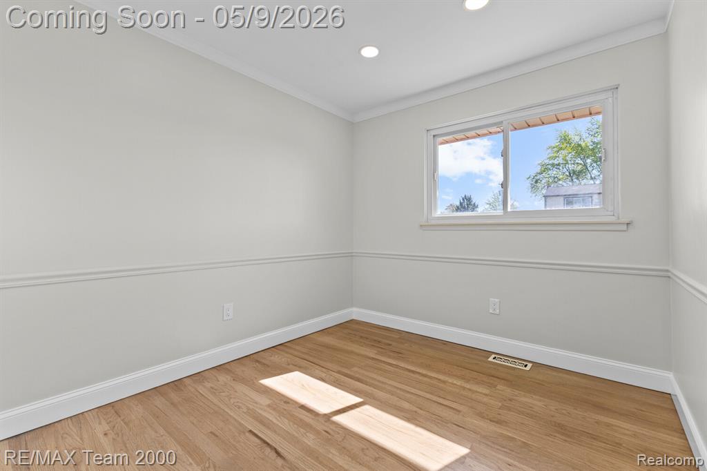 6557 Huntleigh Street, Garden City, MI — Photo 16