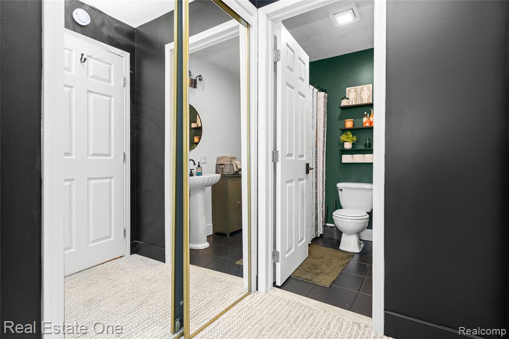 225 1st Street, Fenton, MI 48430 — Photo 32