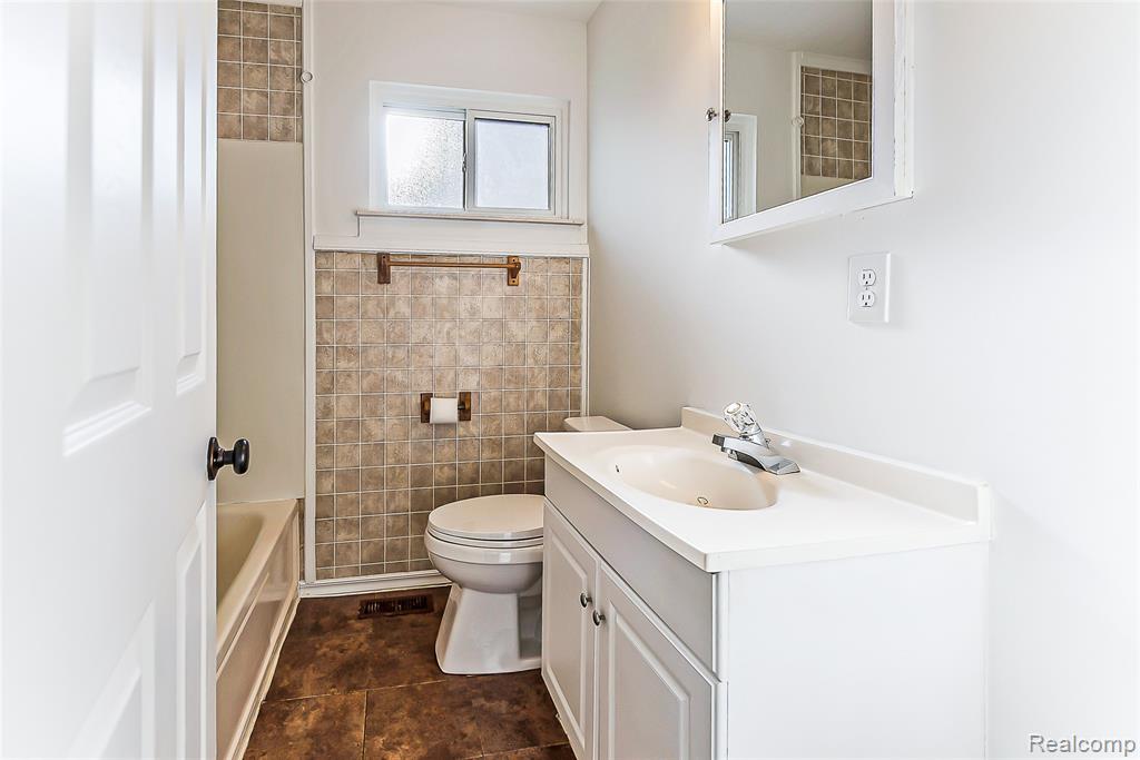 366 S Harris Road, Ypsilanti, MI 48198 — Photo 19