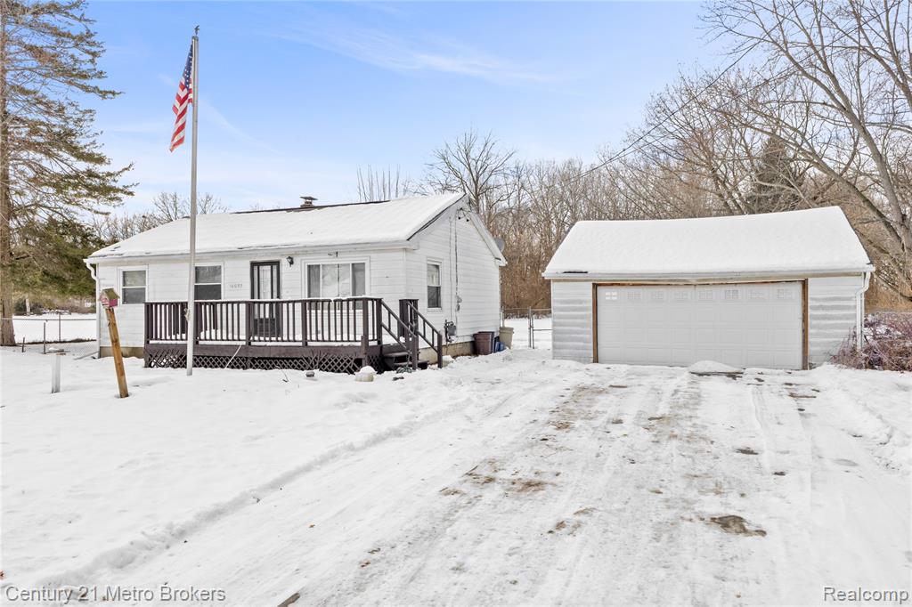 16032 Knobhill Drive, Linden, MI 48451 — front exterior