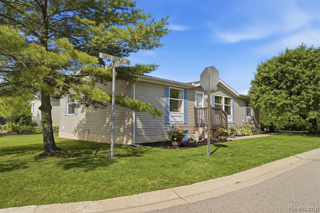 4729 Turtle Creek Drive, Howell, MI 48843 — Photo 21