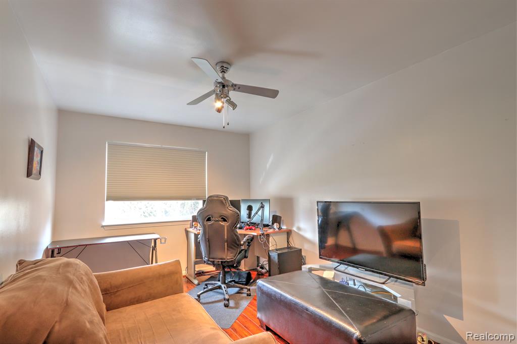 23074 FAIRLANE Boulevard, 6, Woodhaven, MI 48183 — Photo 32