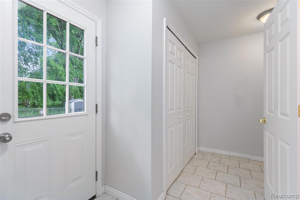 39650 Macomber Street, Harrison Township, MI — Photo 10