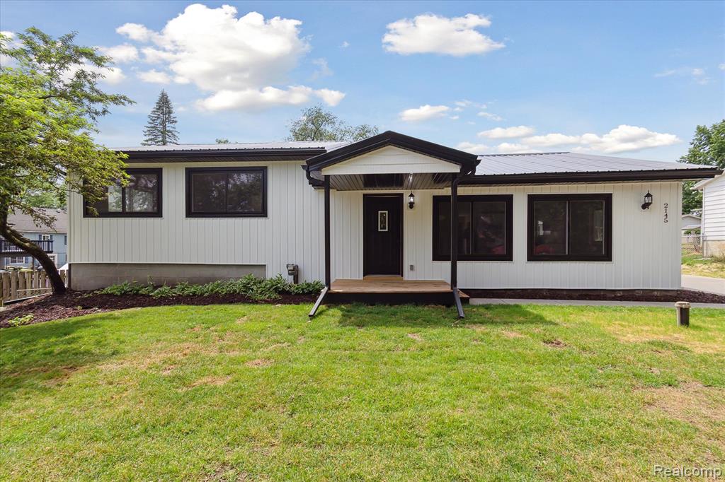 2145 Terrapin Street, Wolverine Lake, MI 48390 — Photo 2