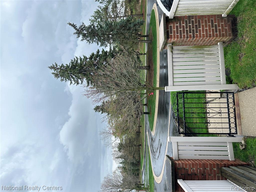 49627 Draper Circle, Plymouth, MI 48170 — Photo 3