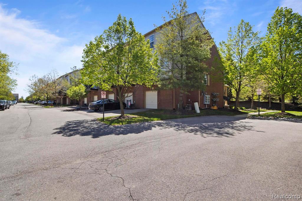44771 ELLERY Lane, Novi, MI 48377 — Photo 31