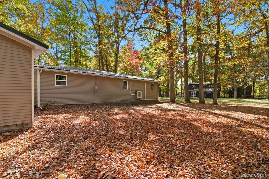 631 PINE Drive, Columbiaville, MI 48421 — Photo 33