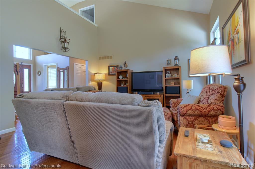 7749 Dover Drive, Ypsilanti, MI 48197 — Photo 5