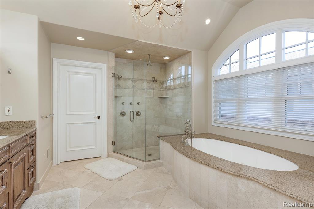 682 WALLACE Street, Birmingham, MI 48009 — Photo 28