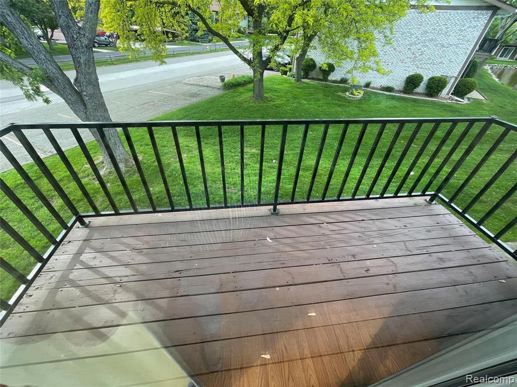 7325 WOODVIEW DR. Unit #4, Westland, MI — Photo 23