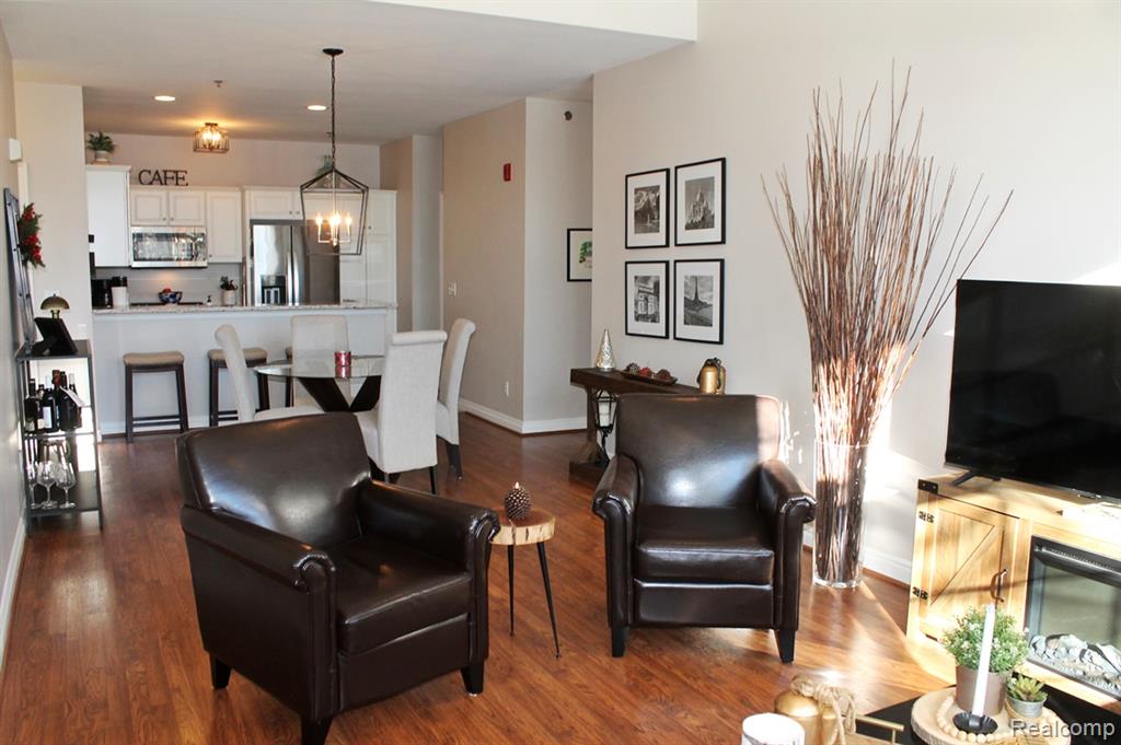 45679 N Stonewood Road, 58, Canton, MI 48187 — Photo 10