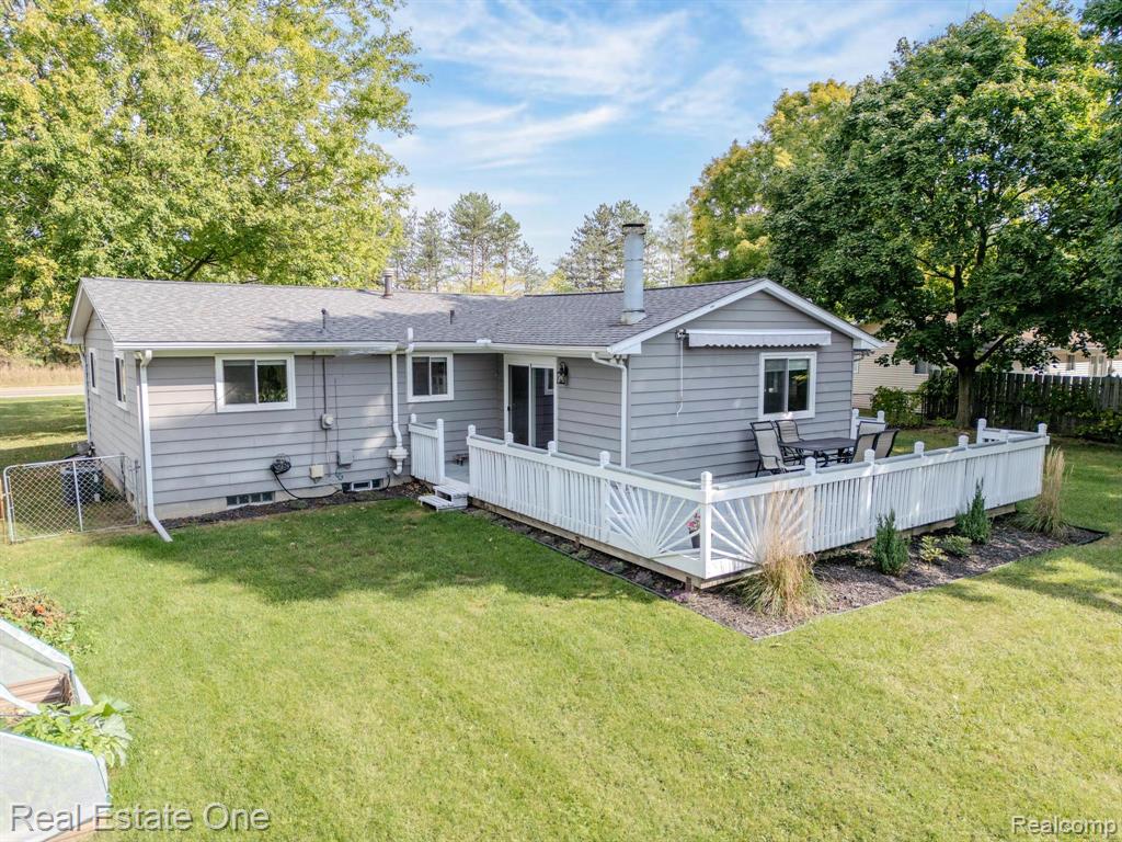 861 Seymour Lake Road, Oxford, MI 48371 — Photo 38