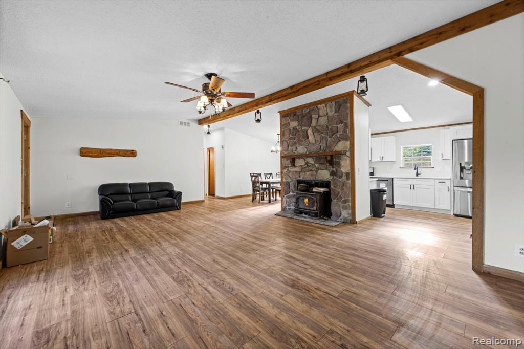2190 Seymour Lake Road, Ortonville, MI 48462 — Photo 9