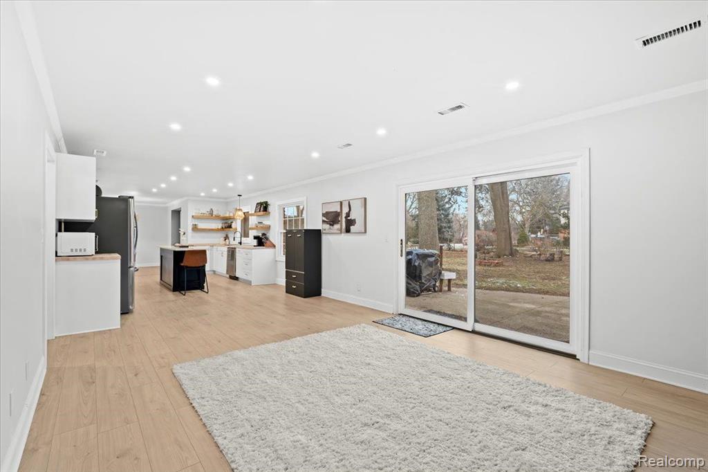 4675 QUARTON Road, Bloomfield Hills, MI 48301 — Photo 5