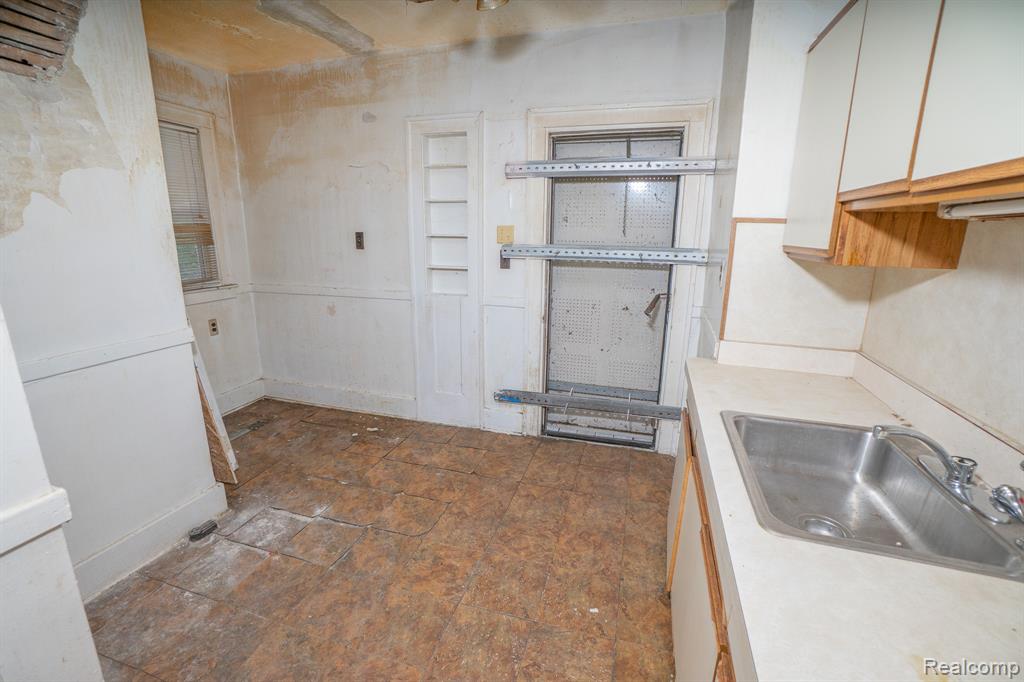 20475 San Juan Drive, Detroit, MI 48221 — Photo 14