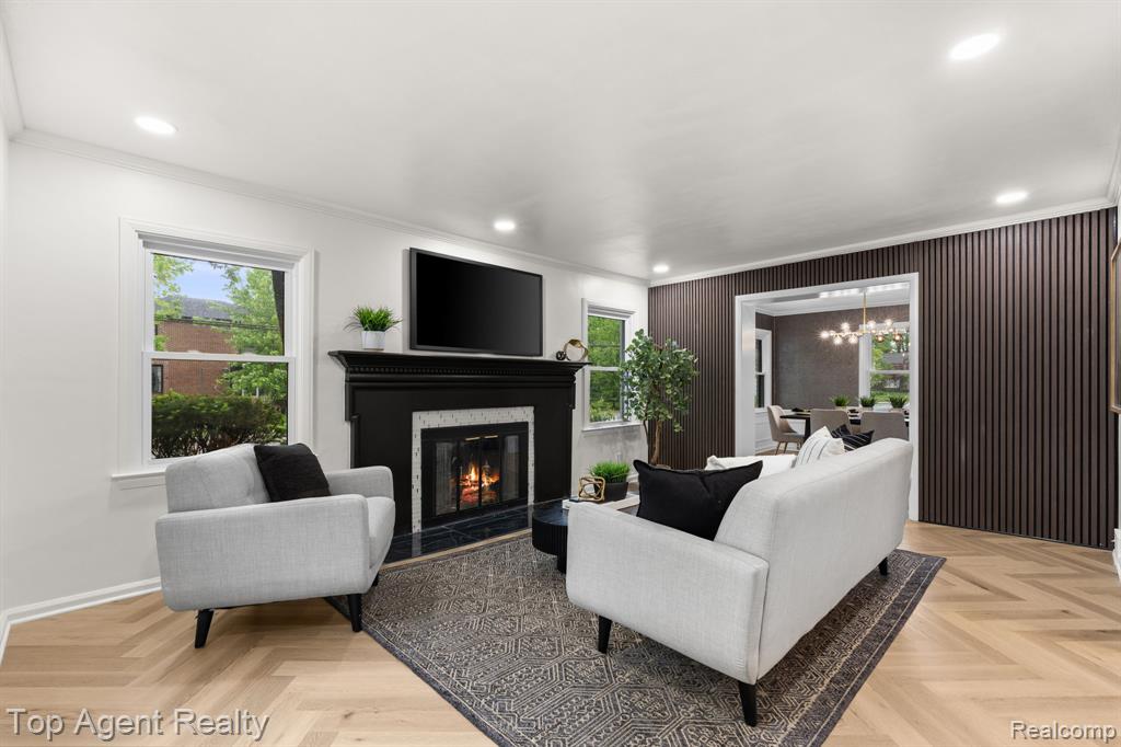 1894 Broadstone Road, Grosse Pointe Woods, MI 48236 — Photo 10