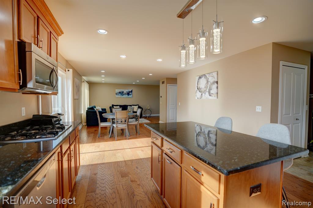 4062 OAK Street, Grand Blanc, MI 48439 — Photo 14