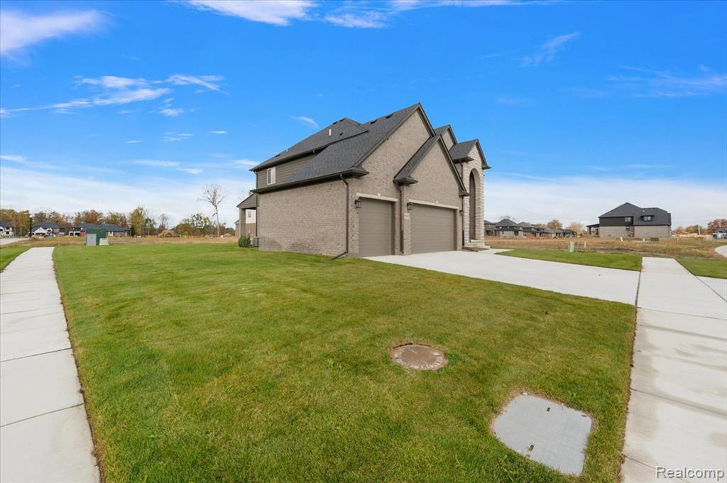50437 MISTWOOD Drive, Macomb, MI 48042 — Photo 61