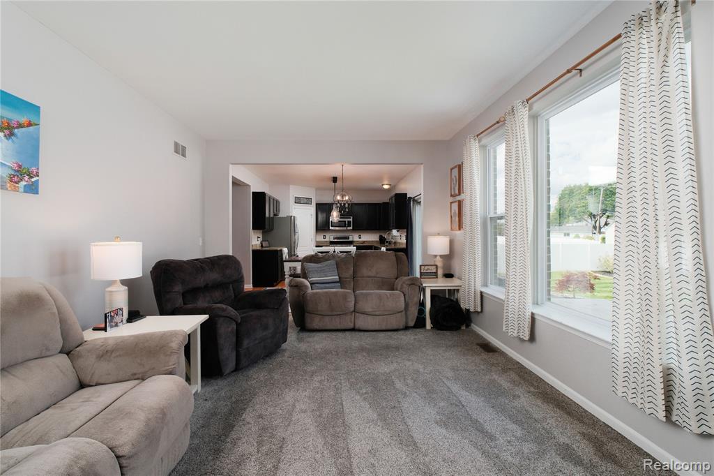 13863 Sherborn Court, Southgate, MI 48195 — Photo 19