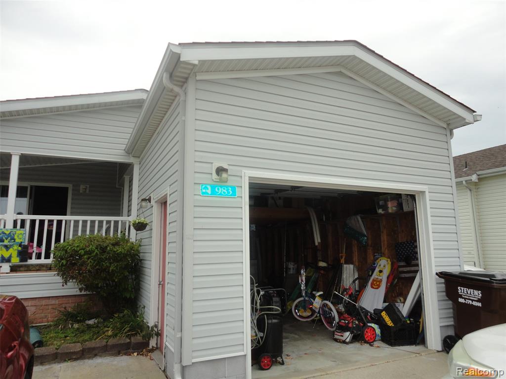983 Tanners Landing, Monroe, MI 48161 — Photo 3