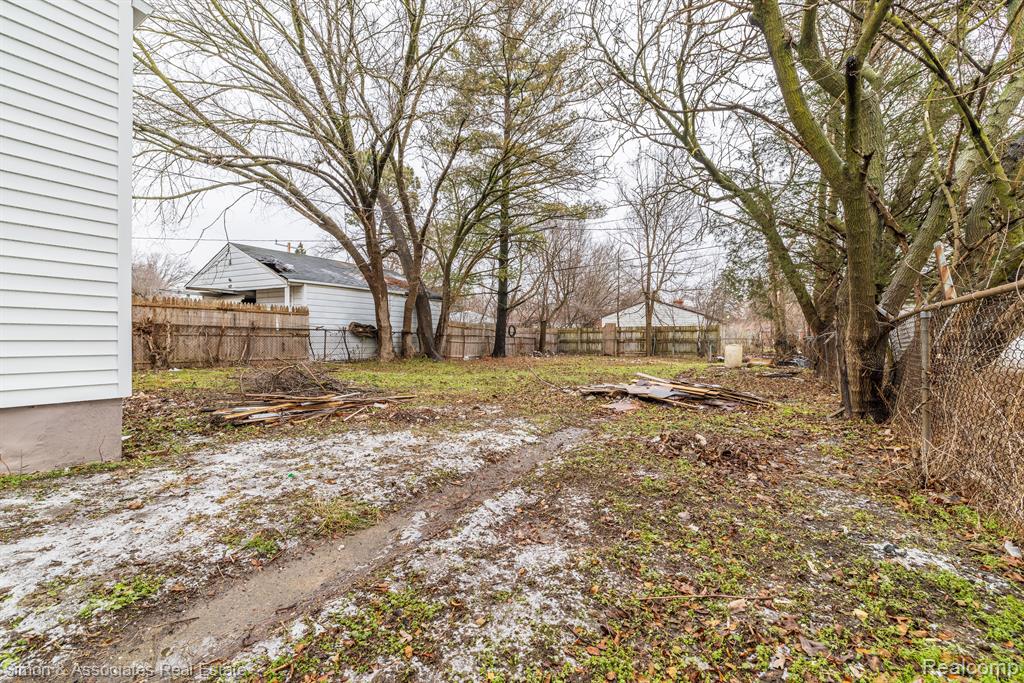 9012 Pierson Street, Detroit, MI 48228 — Photo 26