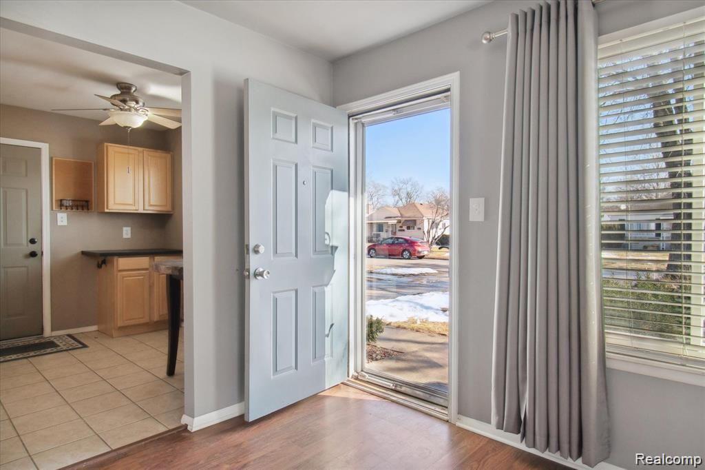 6491 N WAVERLY Street, Dearborn Heights, MI 48127 — Photo 2