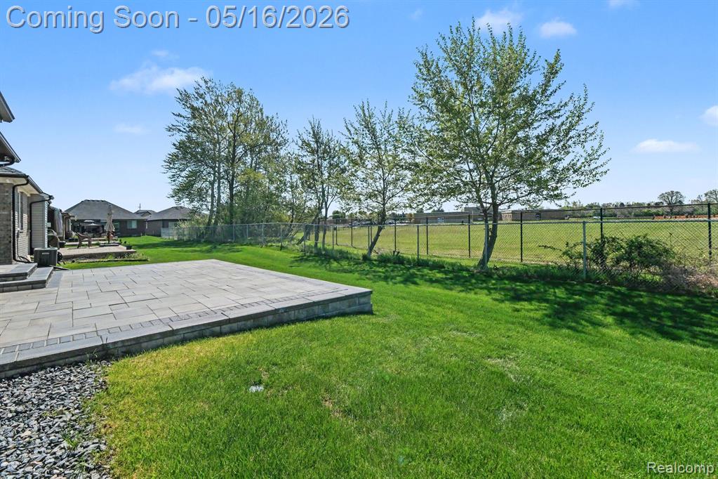 15330 Eton Pointe Drive, Clinton Twp, MI 48035 — Photo 24