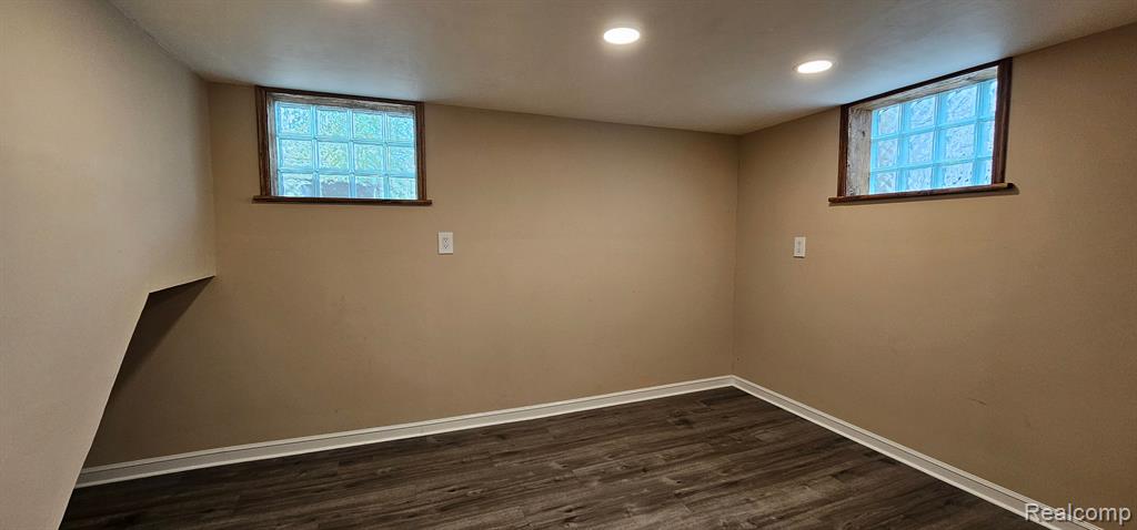 95 MAPLETON RD Road, Grosse Pointe Farms, MI 48236 — Photo 26